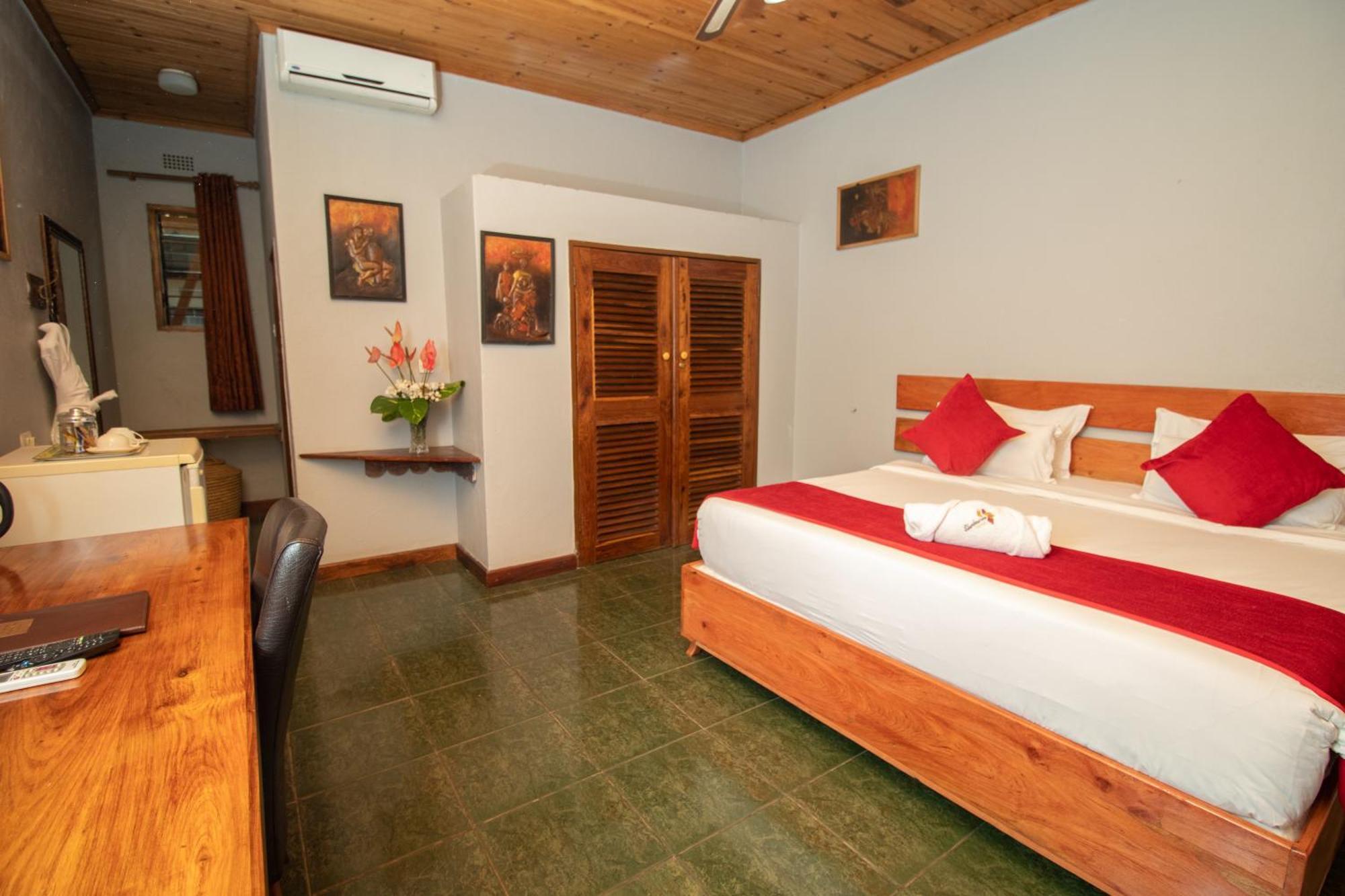 Sherbourne Lodge Kitwe Exterior photo